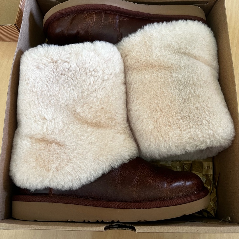 UGG Patten Bootie Size 7